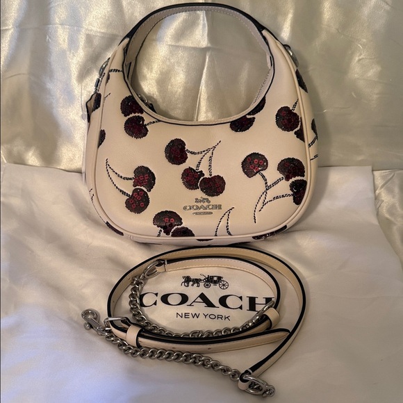 🍒Coach NWT Chalk Carmen Mini Crossbody /Sparkling Cherry Print & Silver Hardware - Picture 4 of 8